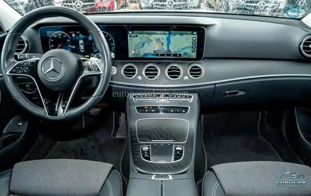 Mercedes-Benz E 300