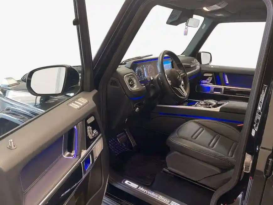 Mercedes-Benz G 500