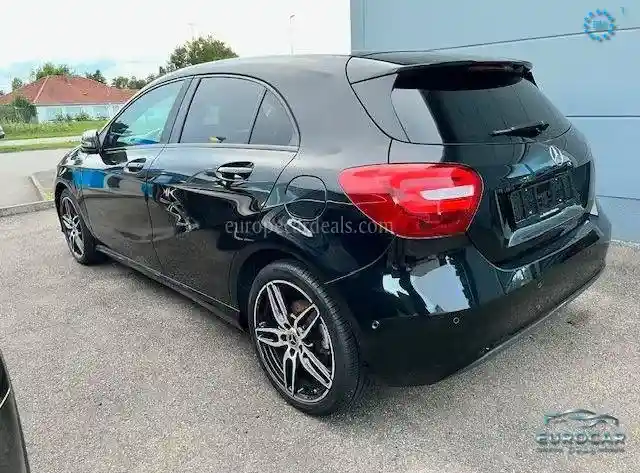 Mercedes-Benz A 180