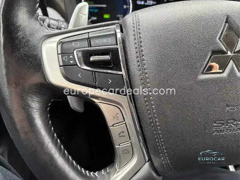 Mitsubishi Plug-in Hybrid Outlander