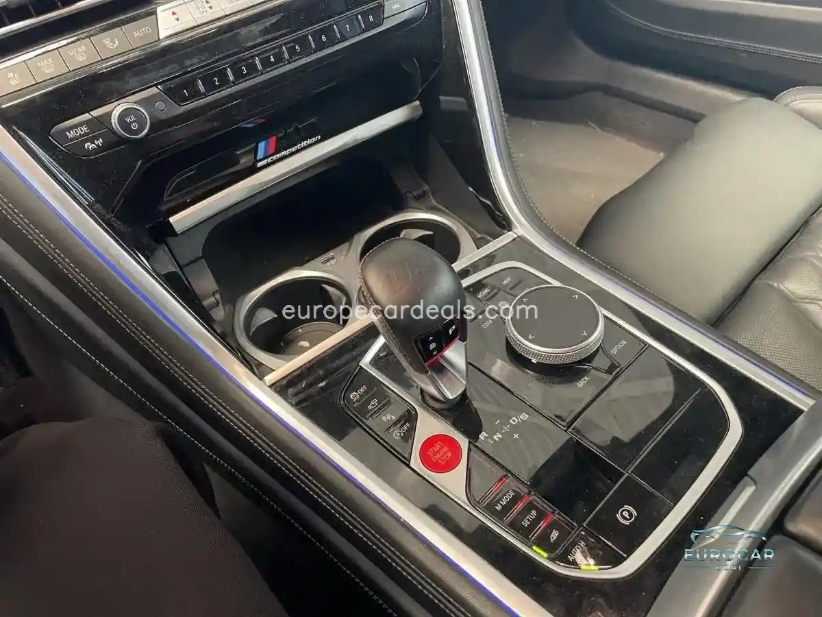 BMW M8