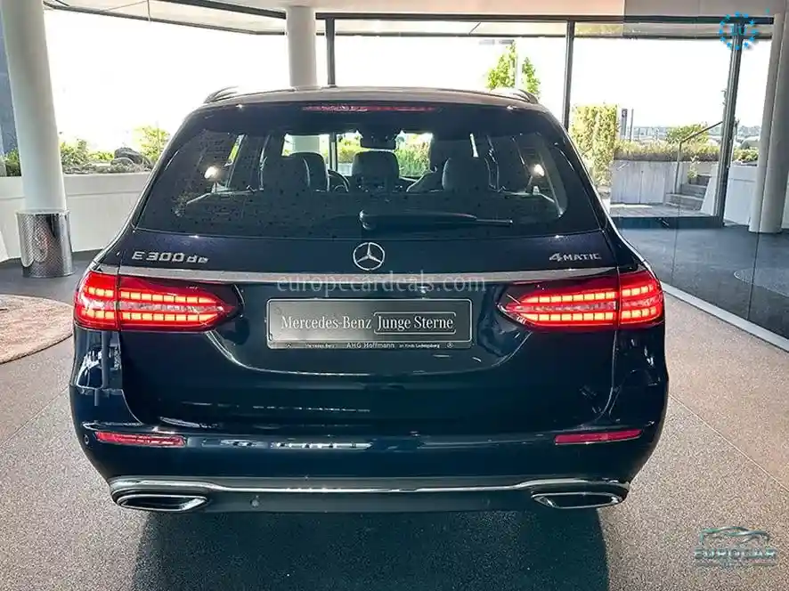 Mercedes-Benz E 300