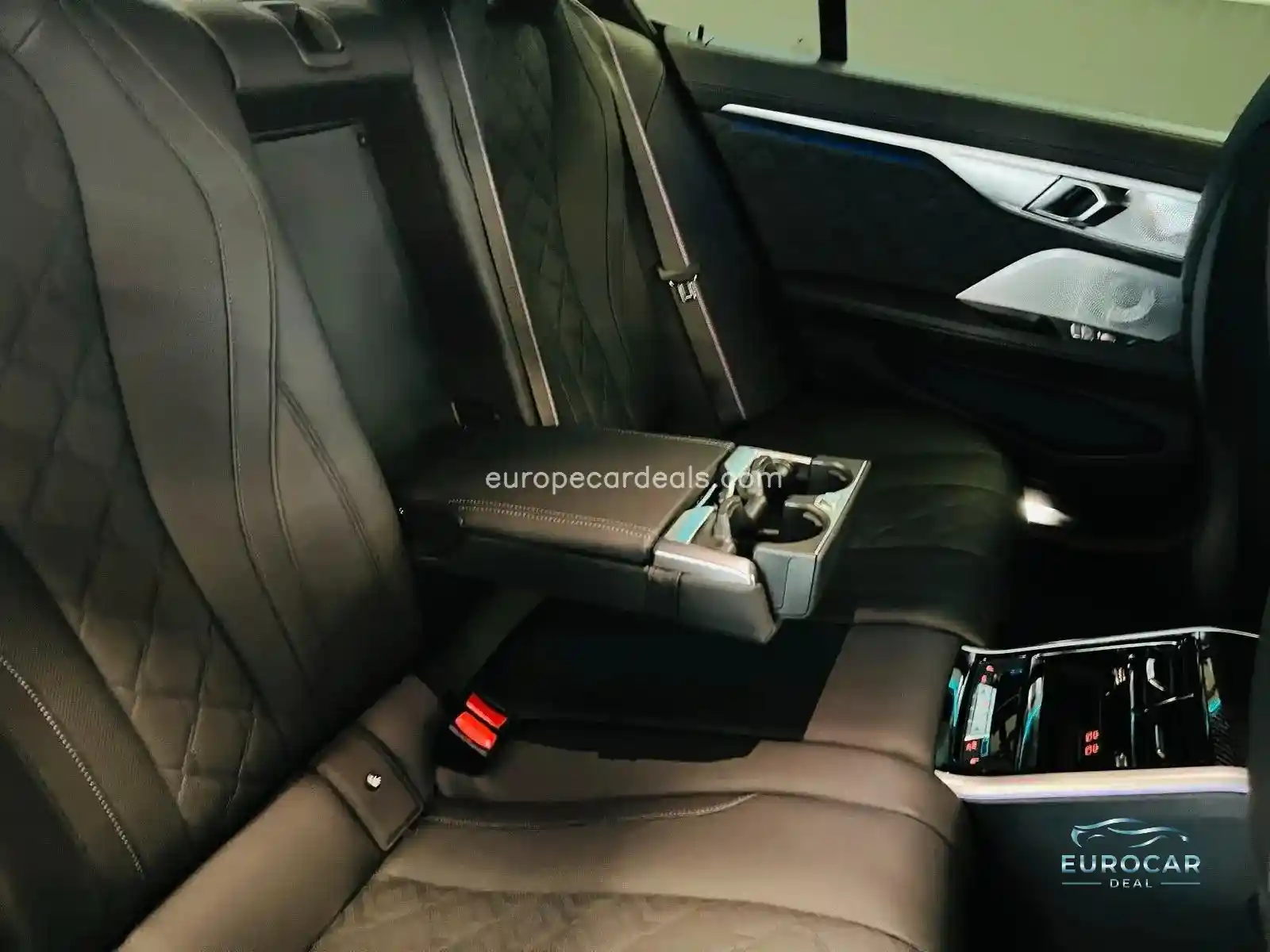 BMW M8