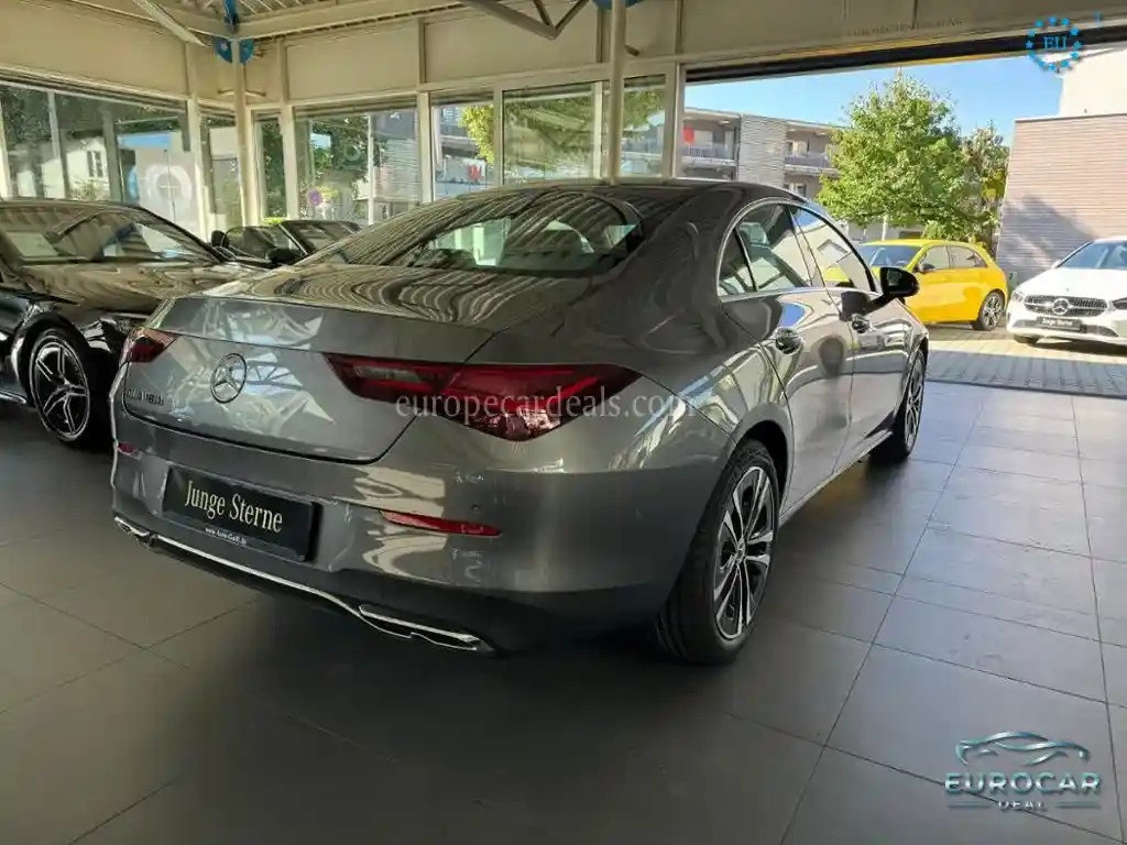 Mercedes-Benz CLA 180