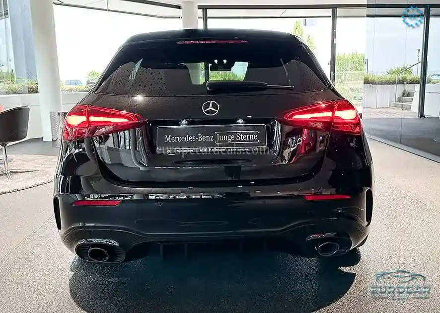 Mercedes-Benz A 35 AMG