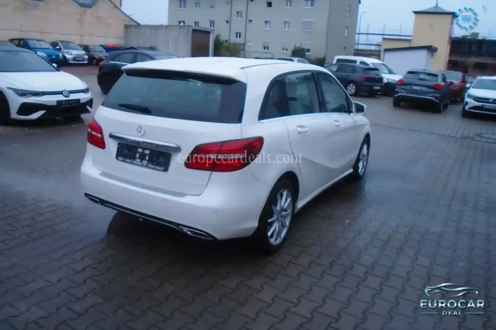 Mercedes-Benz B 180