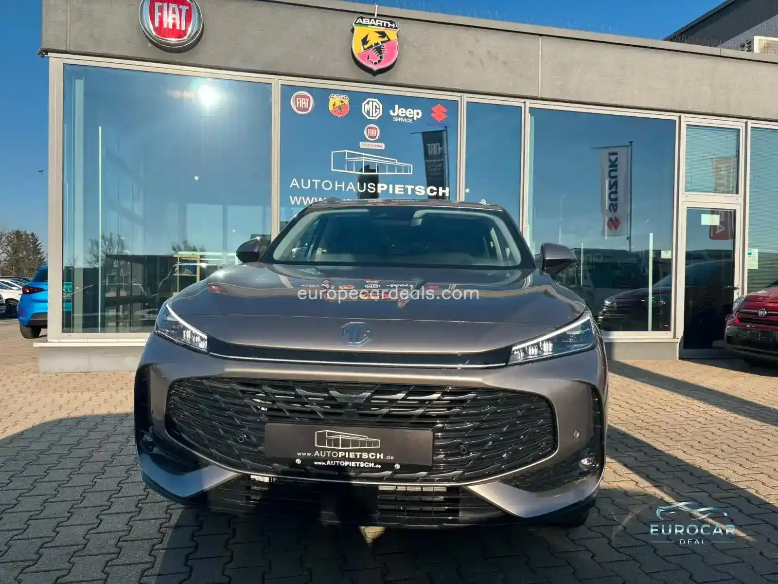 MG HS