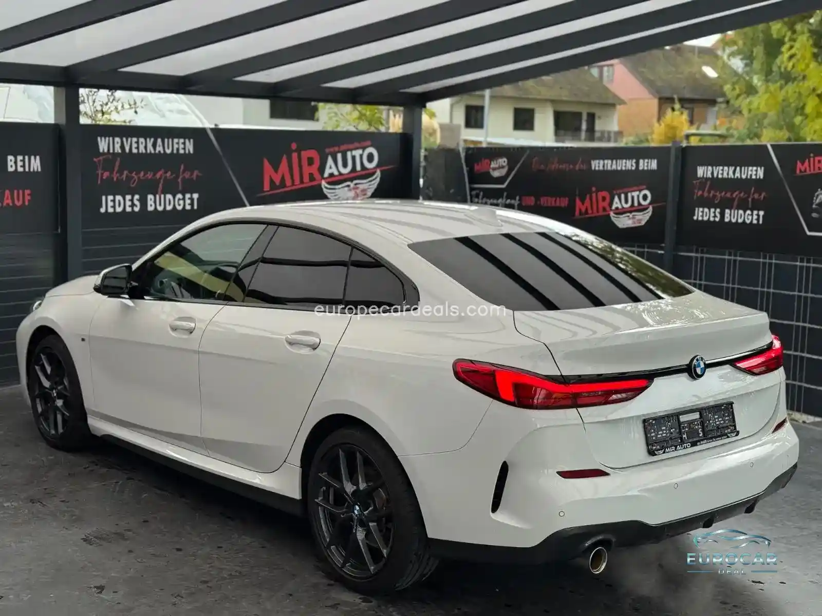 BMW 218