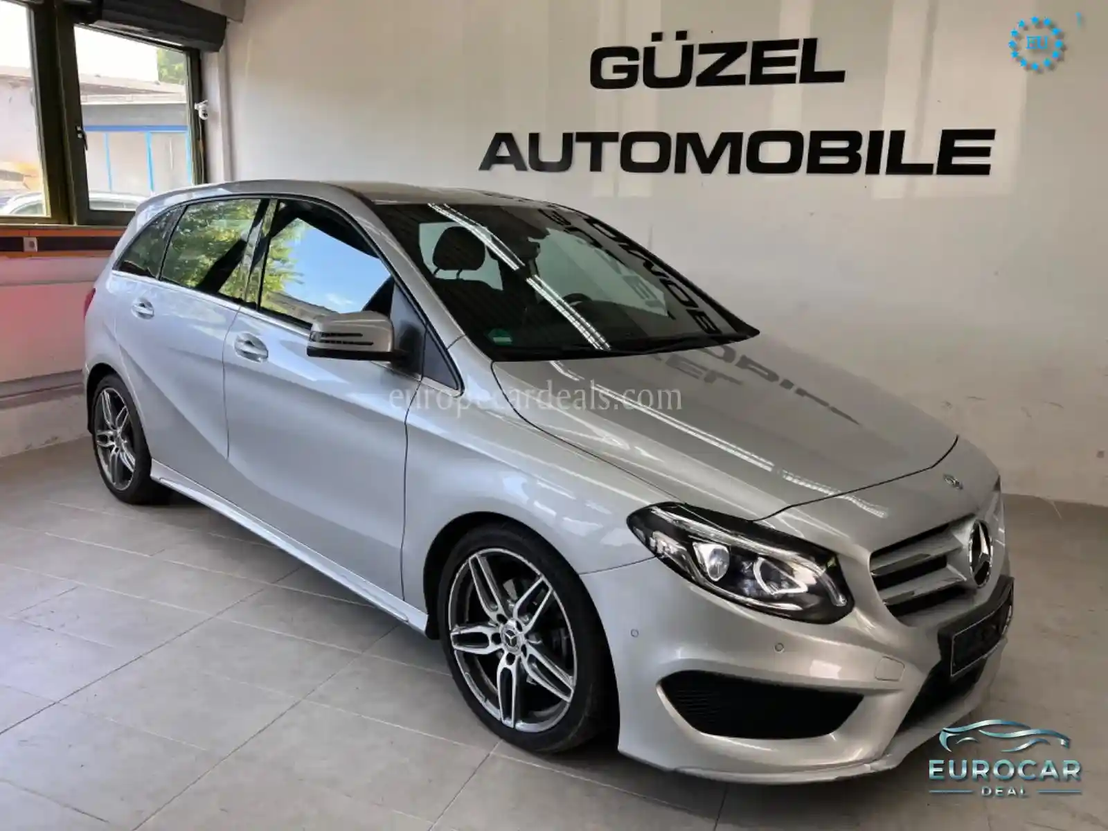 Mercedes-Benz B 180