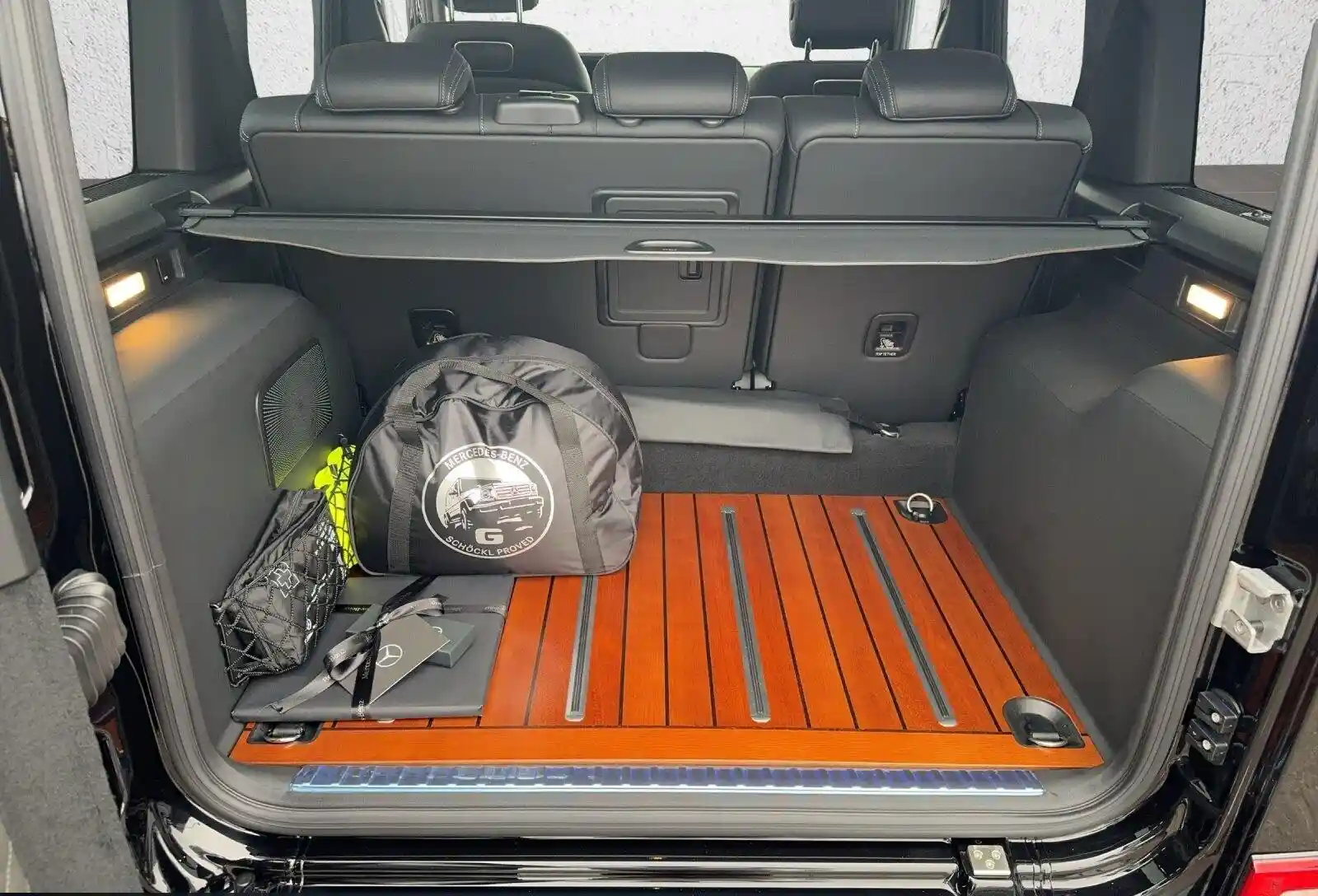 Mercedes-Benz G 500