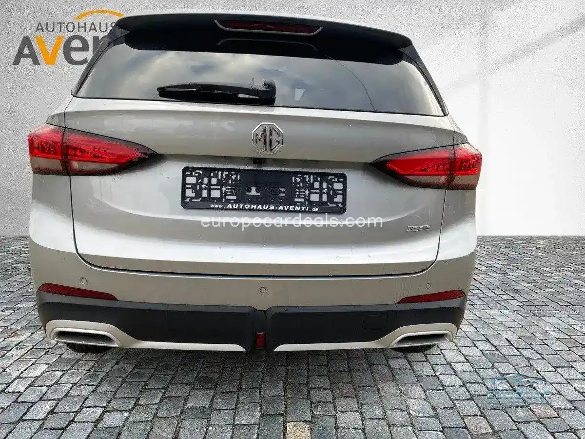 MG ZS
