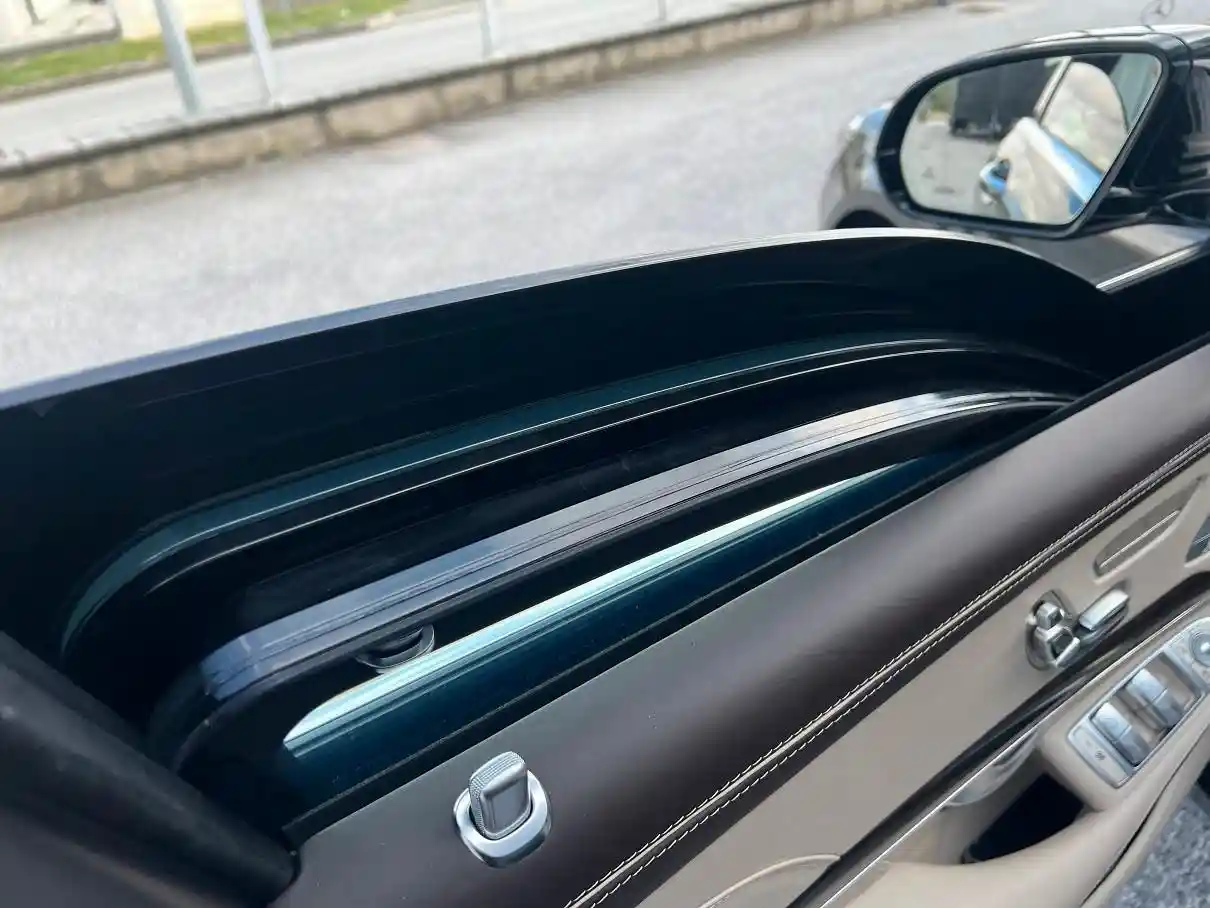 Mercedes-Benz S 600