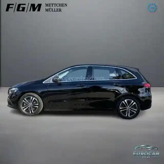 Mercedes-Benz B 220