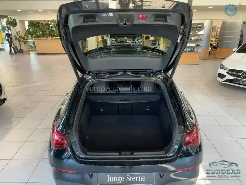 Mercedes-Benz CLA 200 Shooting Brake