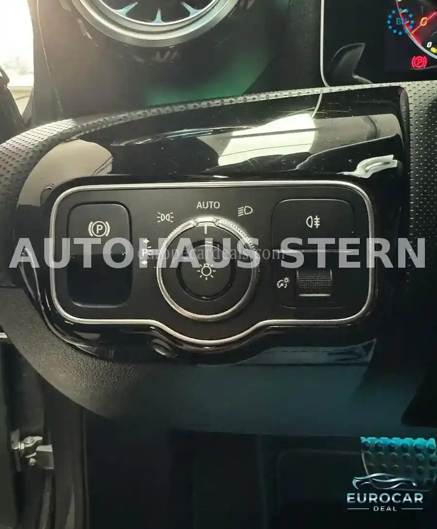 Mercedes-Benz A 220