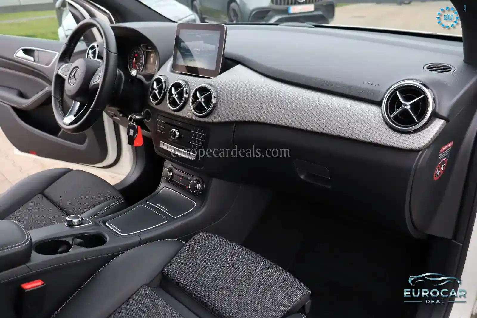 Mercedes-Benz B 180