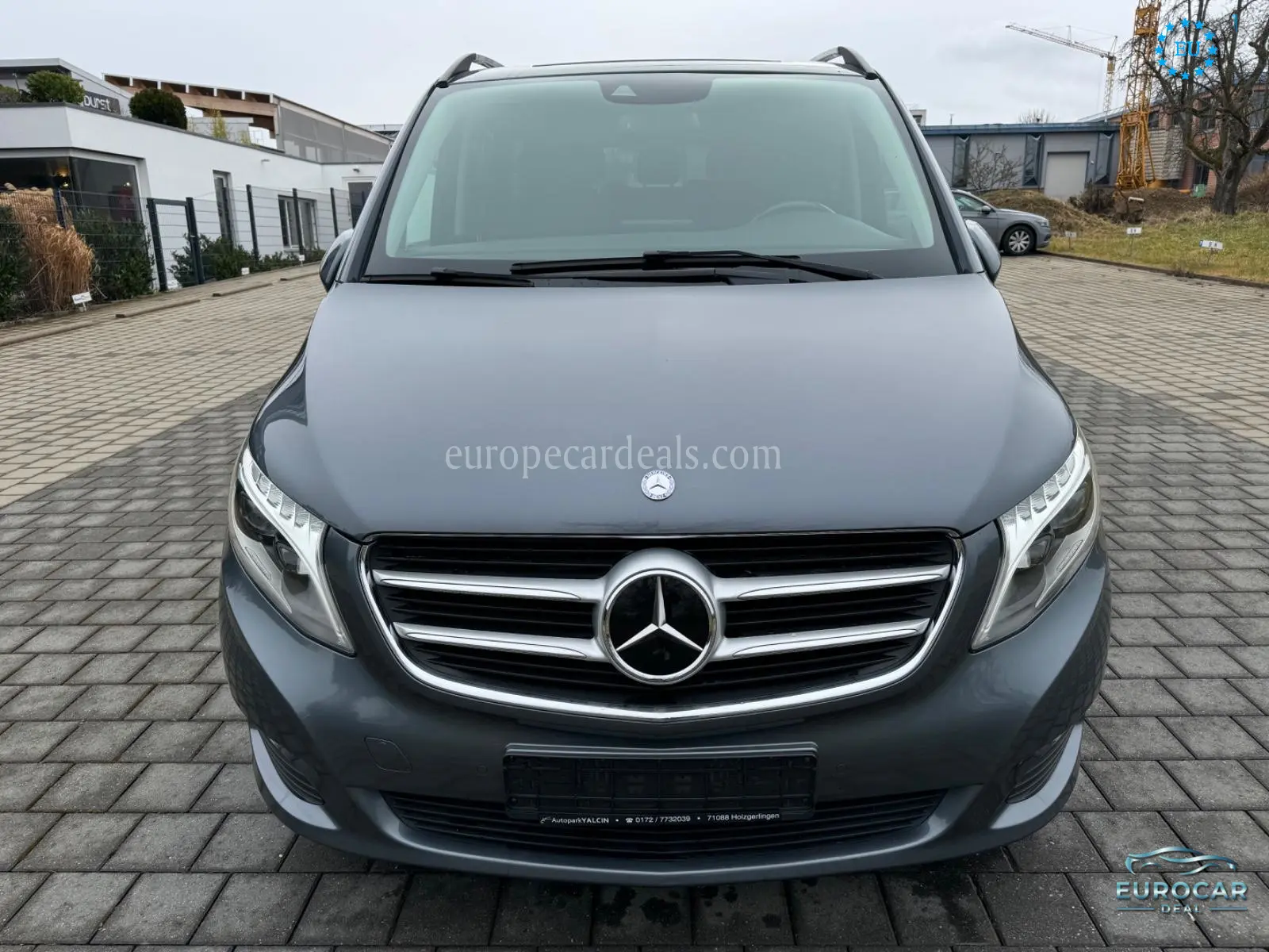 Mercedes-Benz V 220