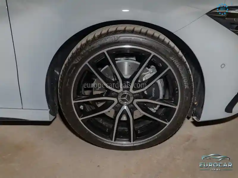 Mercedes-Benz CLA 220