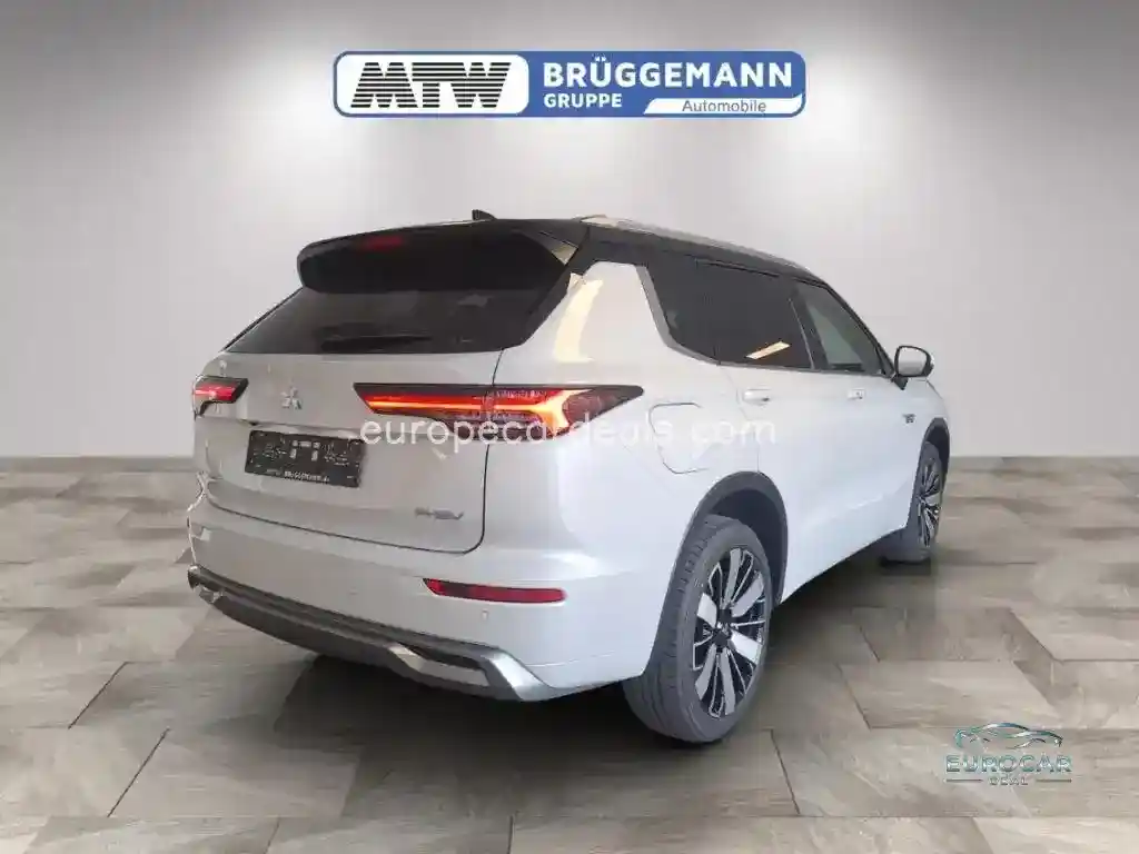 Mitsubishi Plug-in Hybrid Outlander