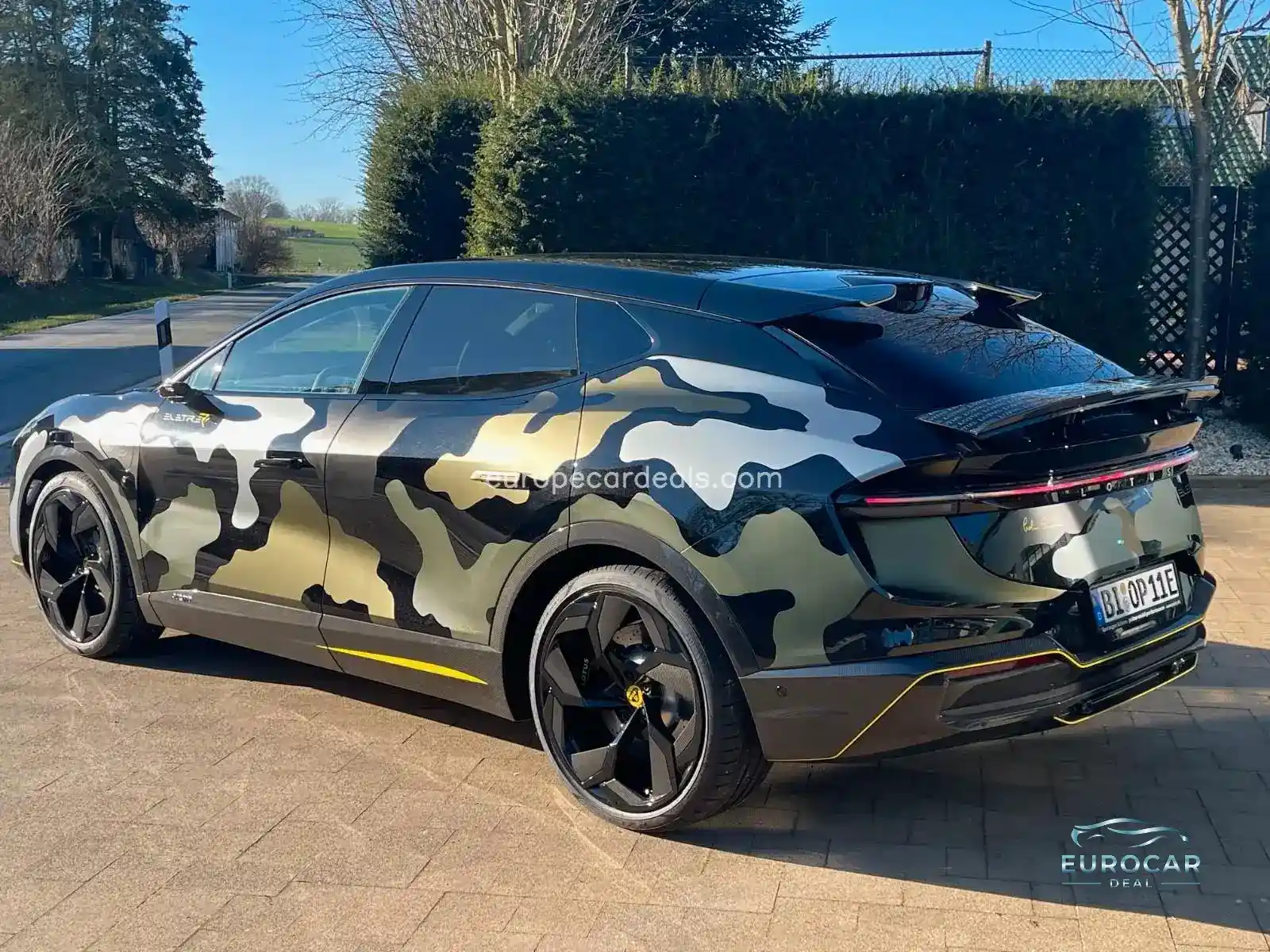 Lotus Eletre
