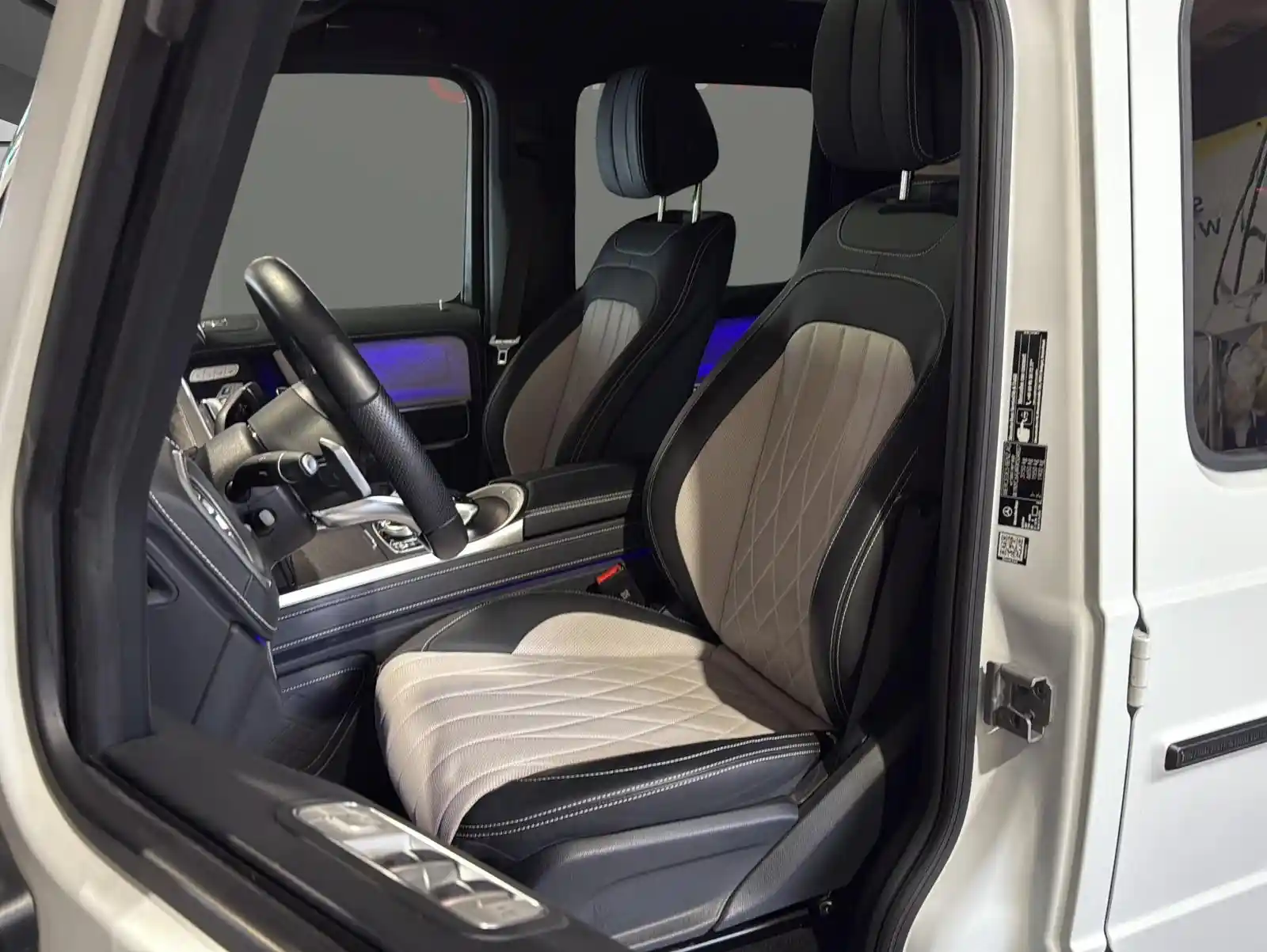 Mercedes-Benz G 500