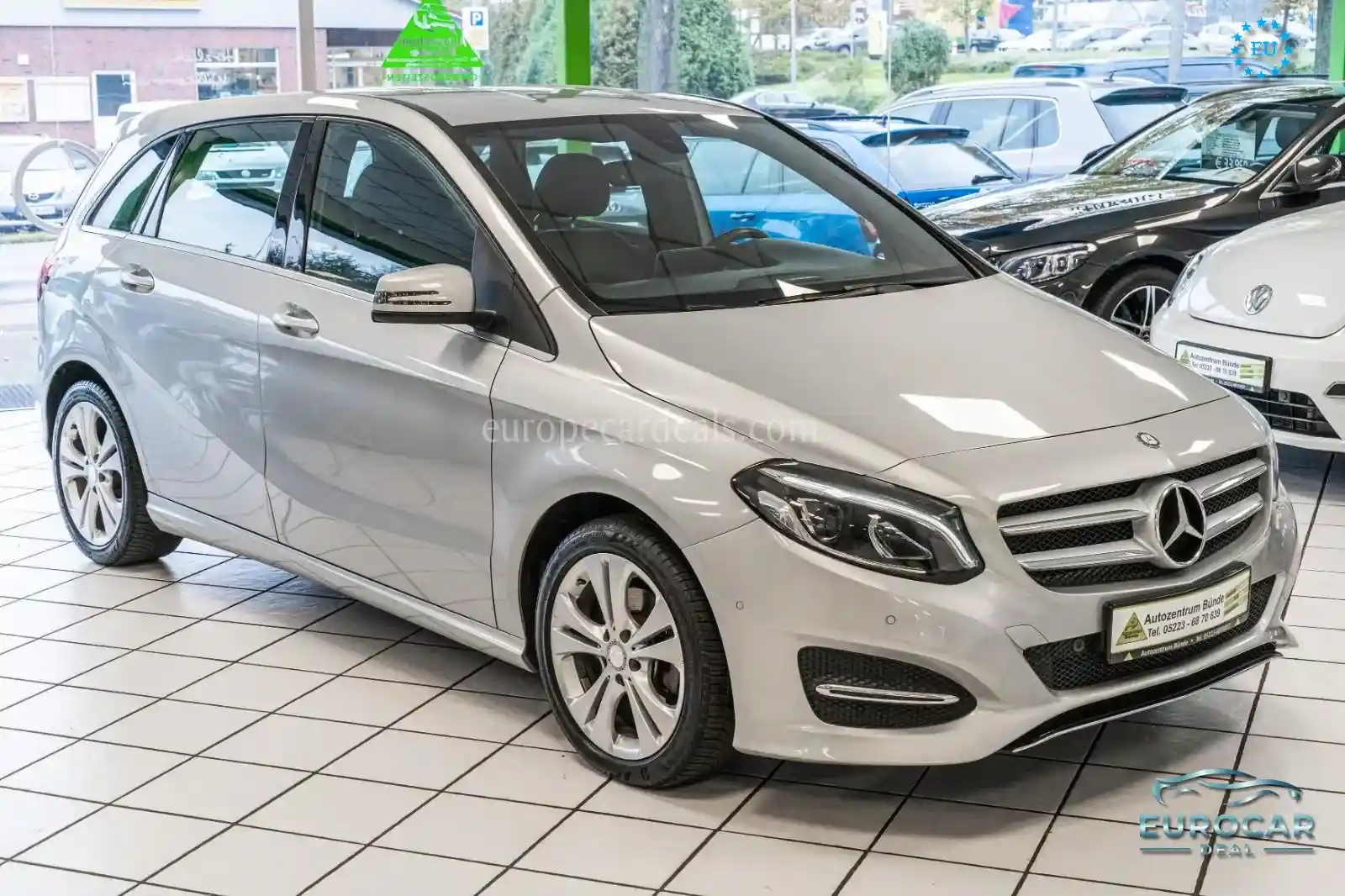 Mercedes-Benz B 180