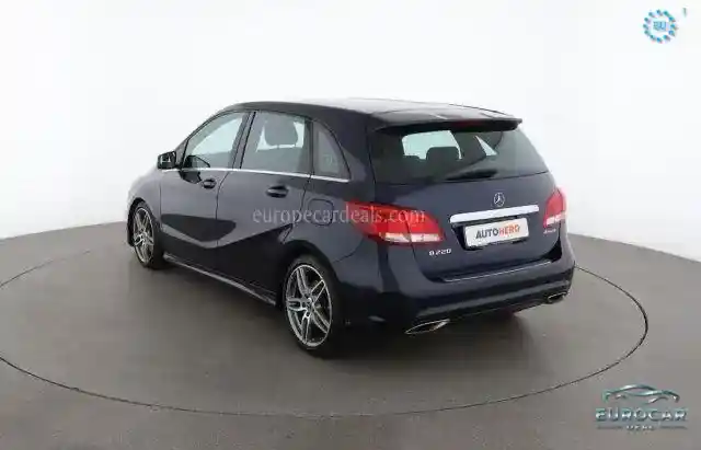 Mercedes-Benz B 220