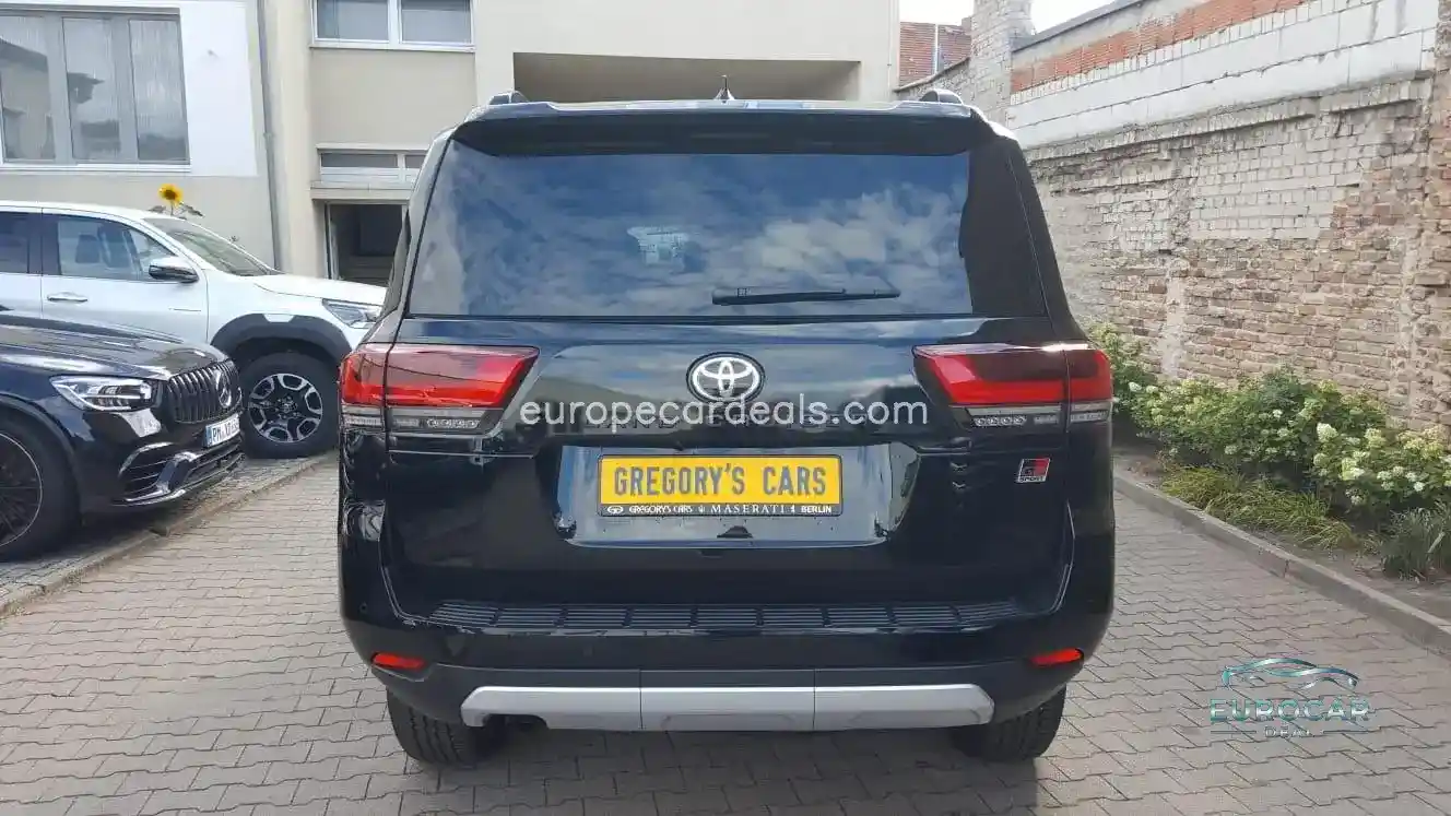 Toyota Land Cruiser