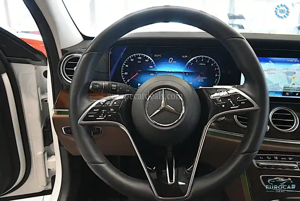 Mercedes-Benz E 300