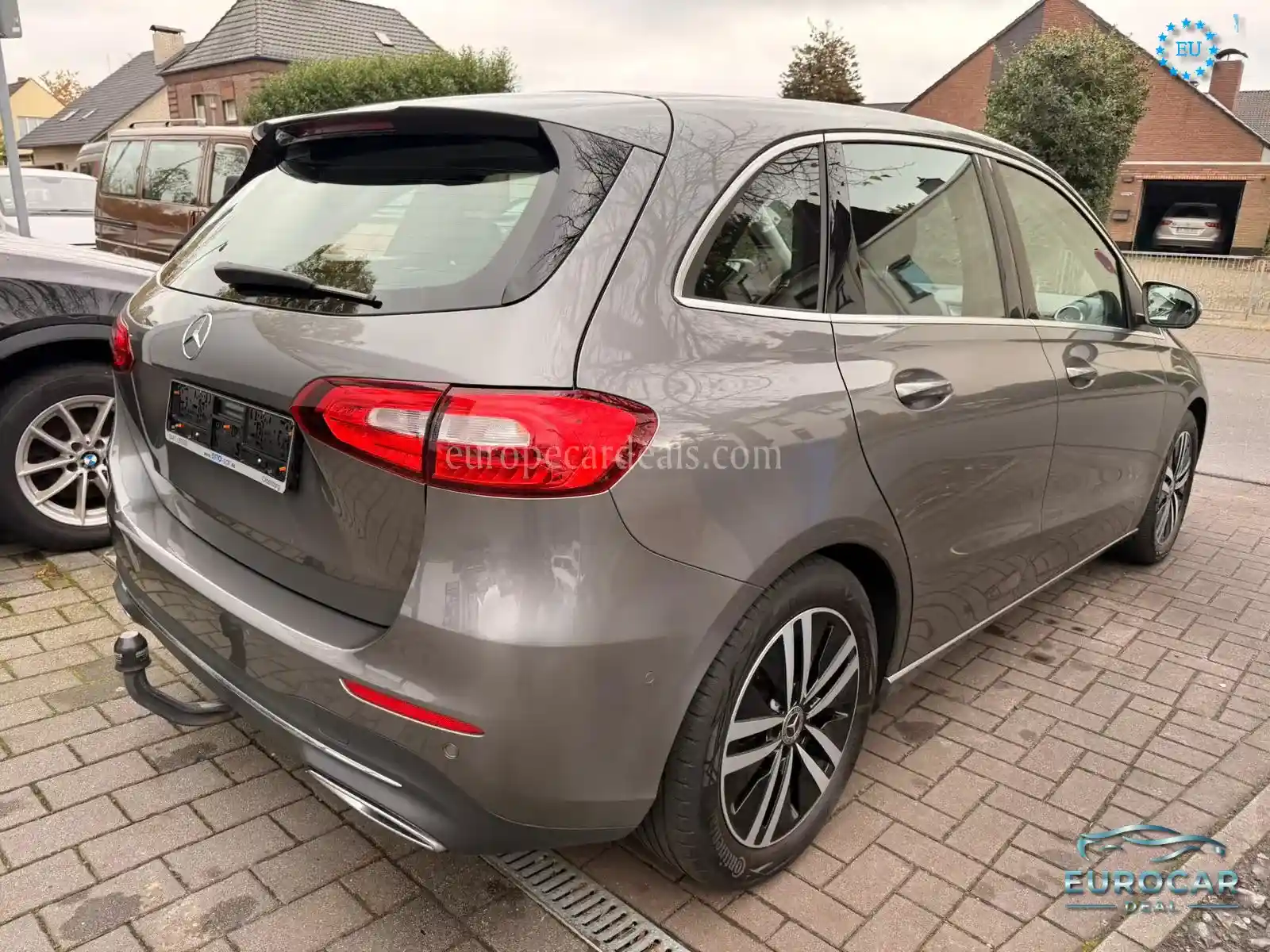 Mercedes-Benz B 180