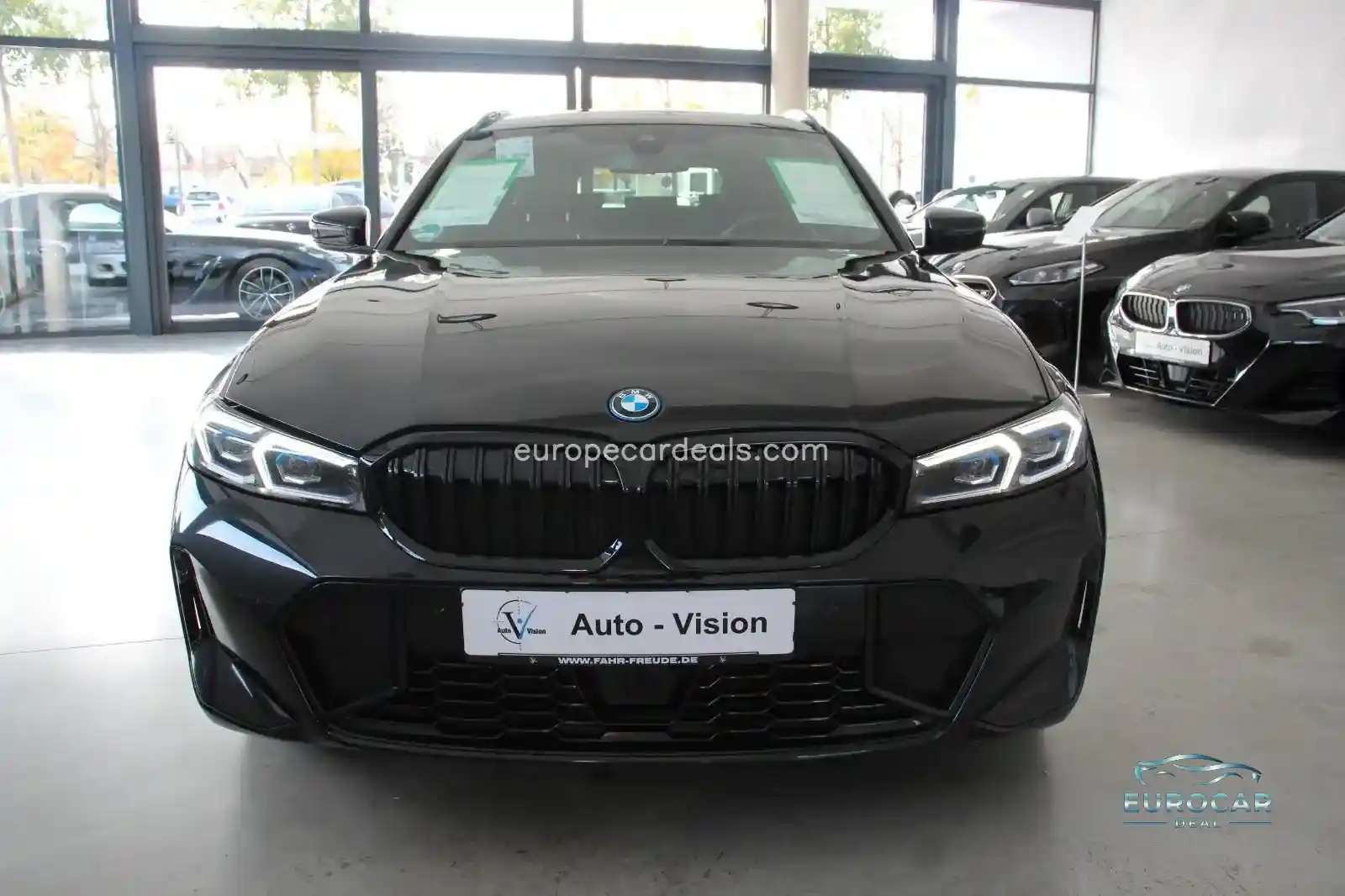 BMW 330