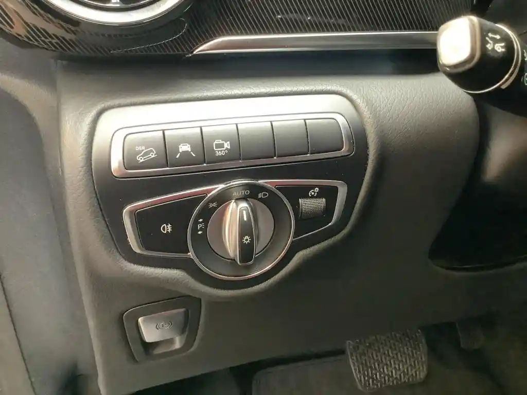 Mercedes-Benz V 300