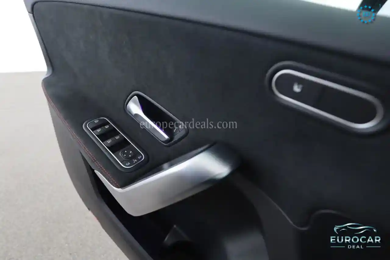 Mercedes-Benz A 35 AMG