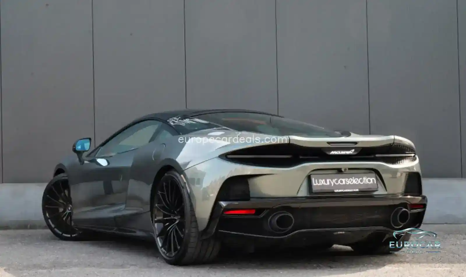 McLaren GT
