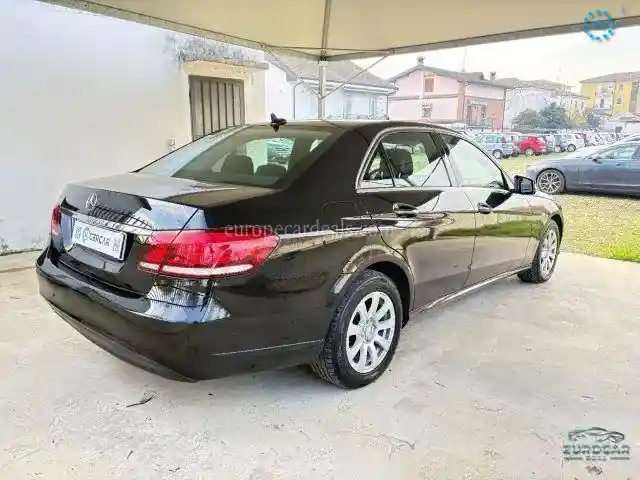 Mercedes-Benz E 200