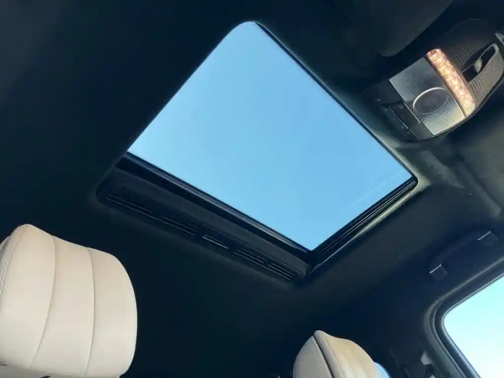Mercedes-Benz G 500