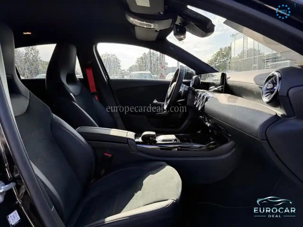 Mercedes-Benz A 45 AMG