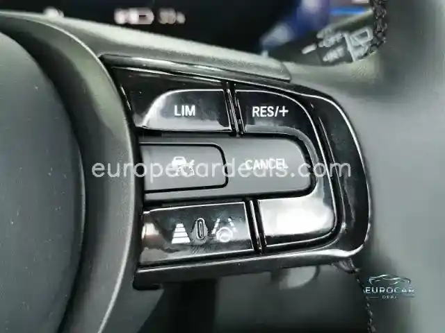 Honda e