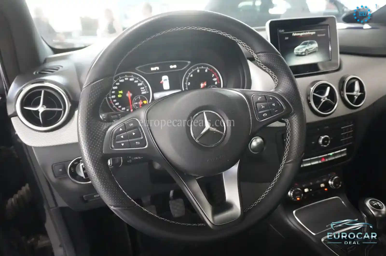 Mercedes-Benz B 200
