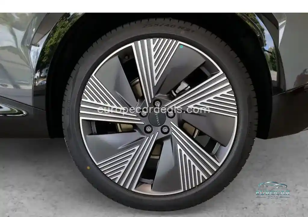 Lynk&Co 08