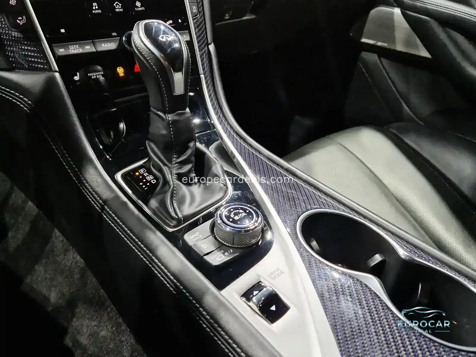 Infiniti Q60