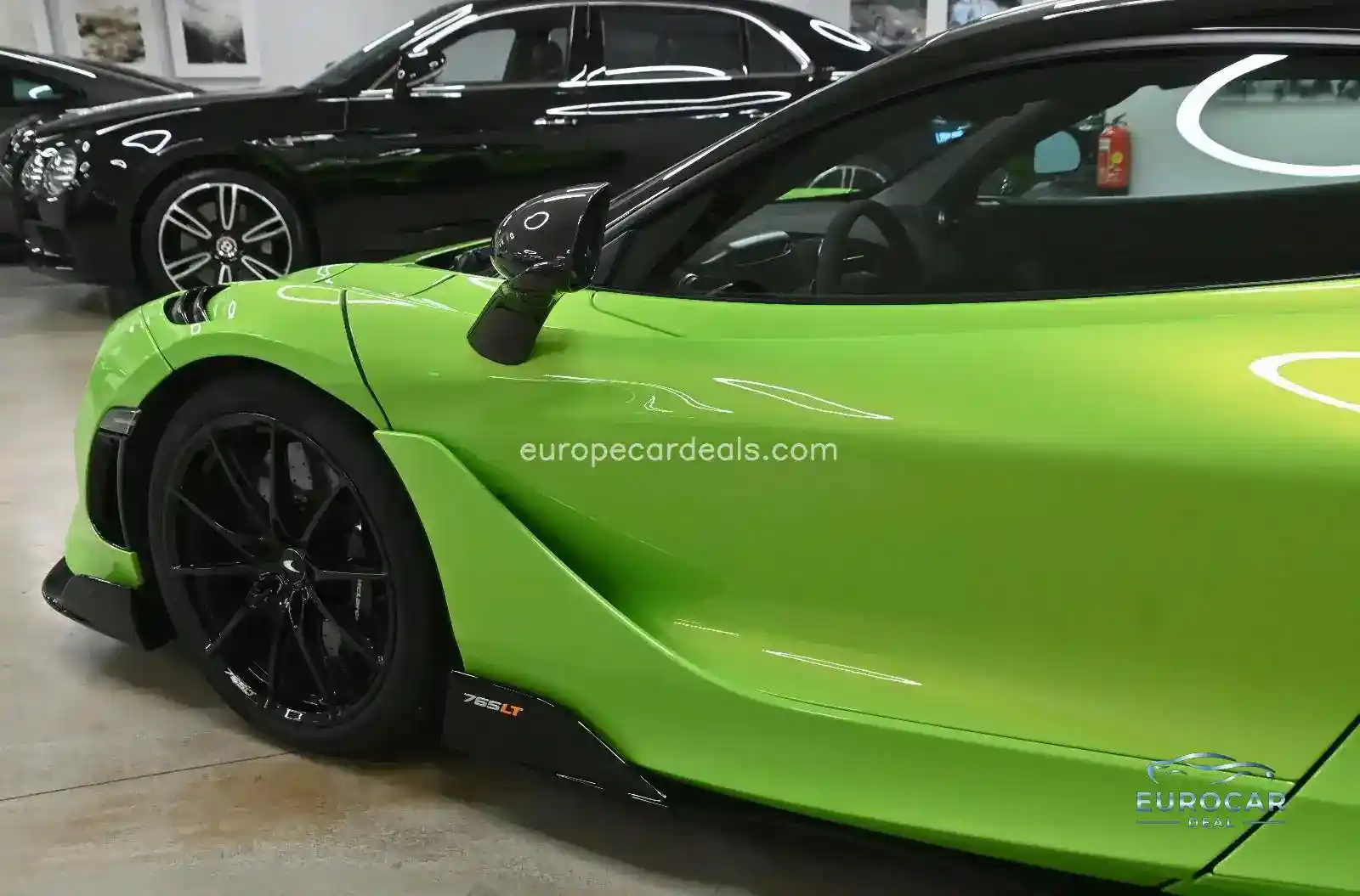 McLaren 765LT