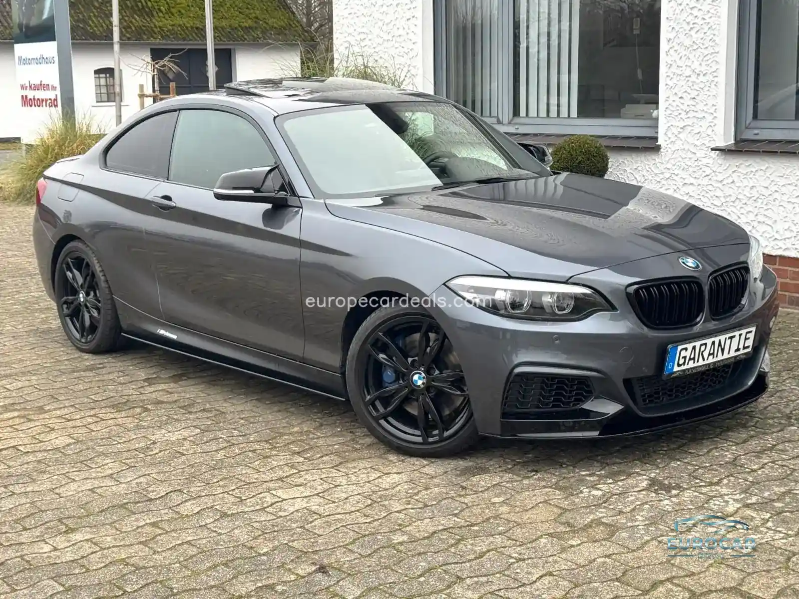 BMW M235