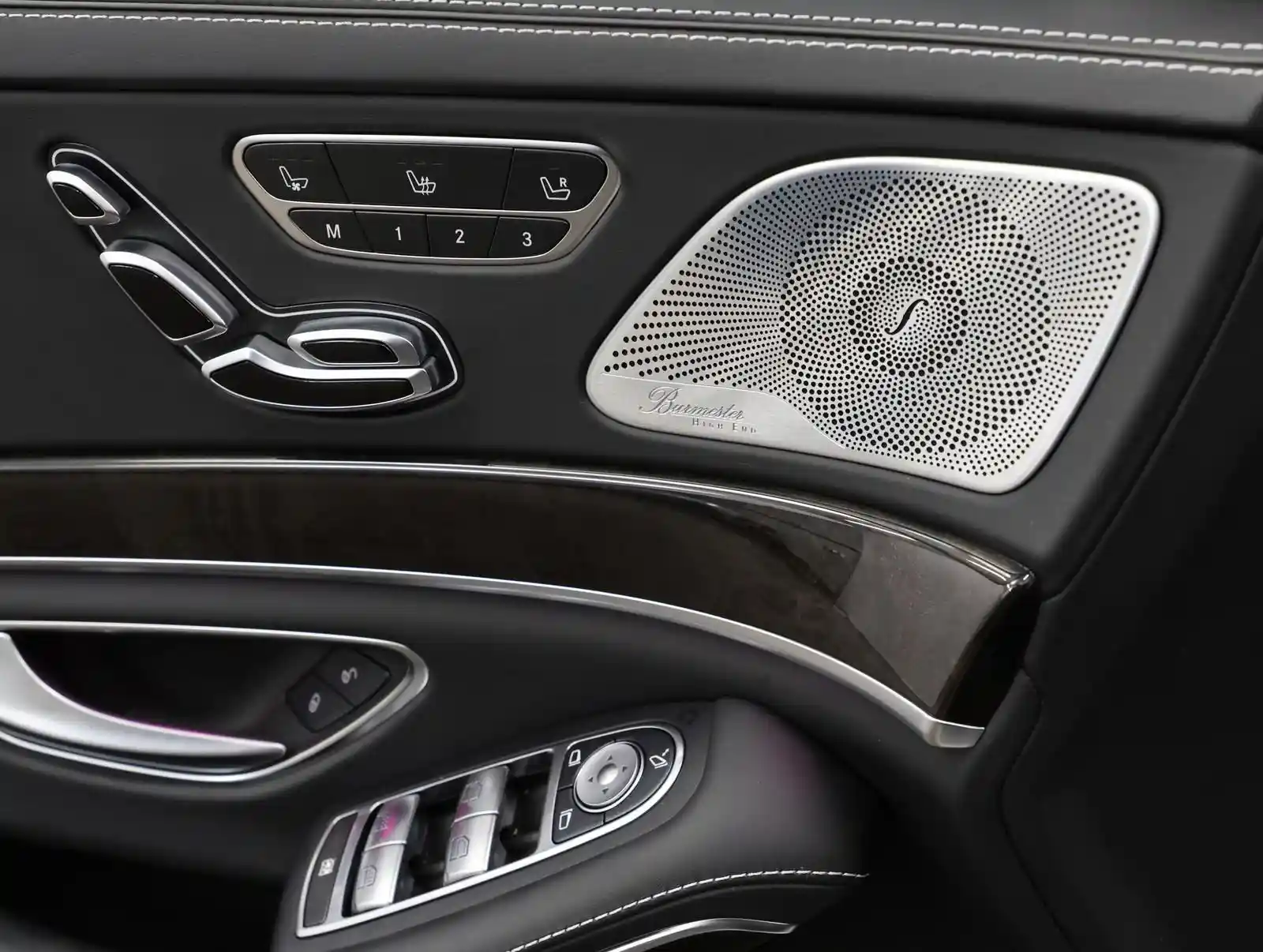 Mercedes-Benz S 560