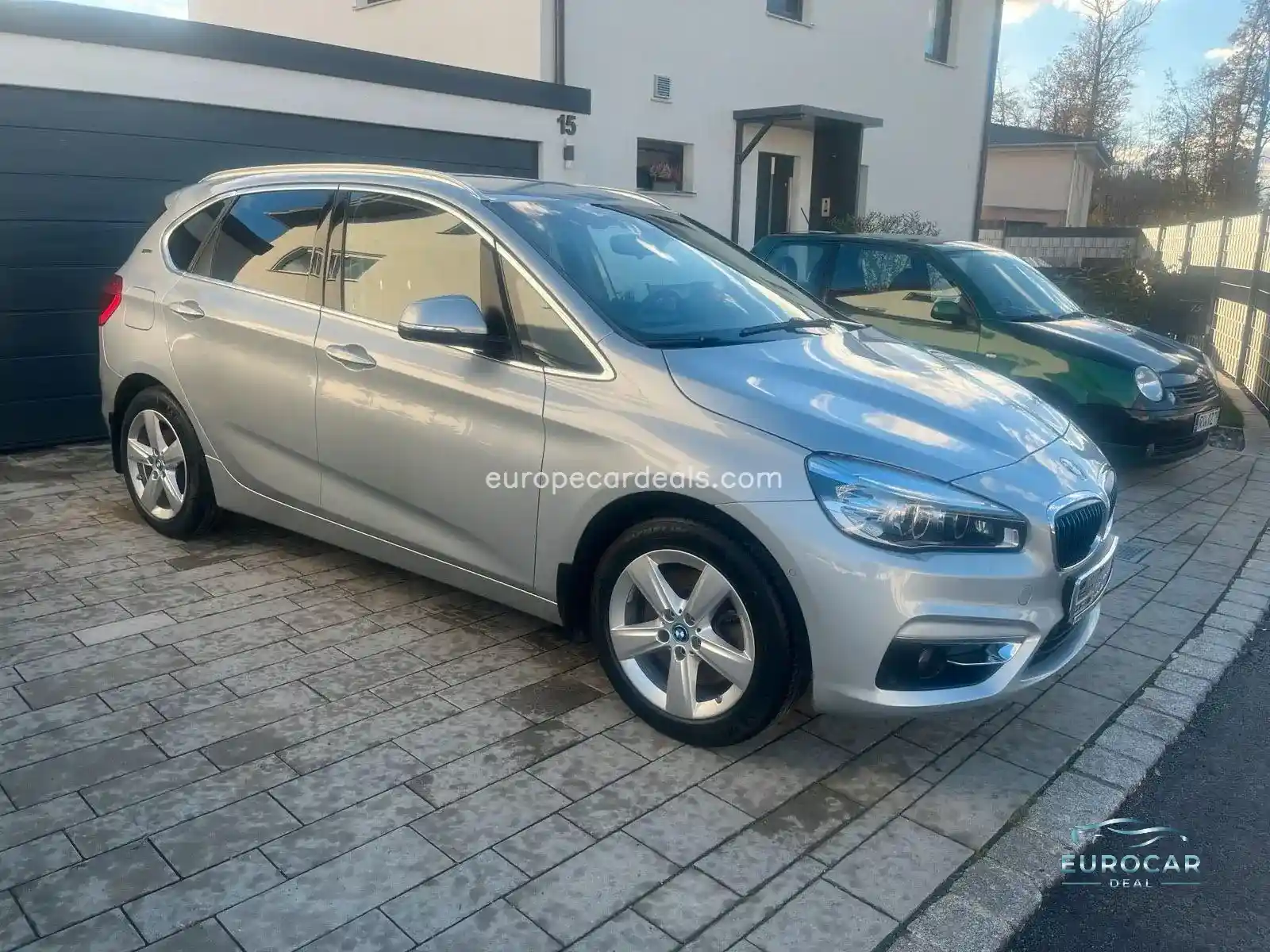 BMW 225