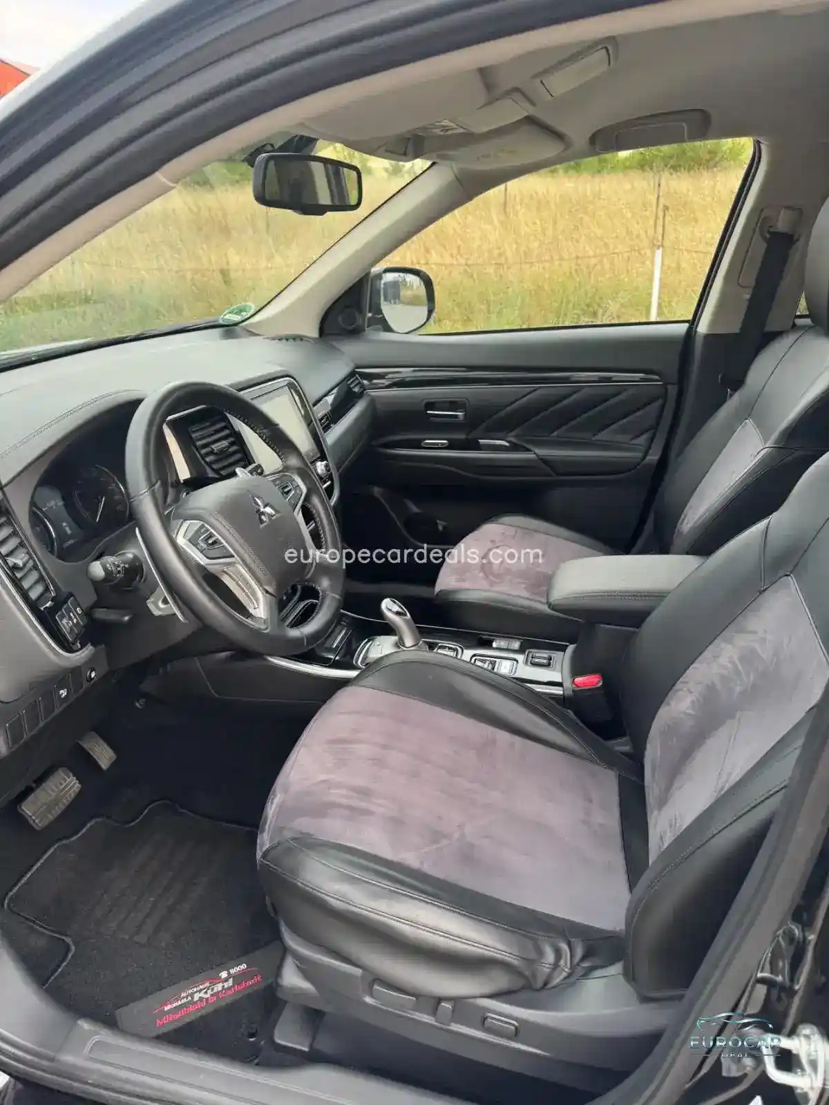 Mitsubishi Plug-in Hybrid Outlander