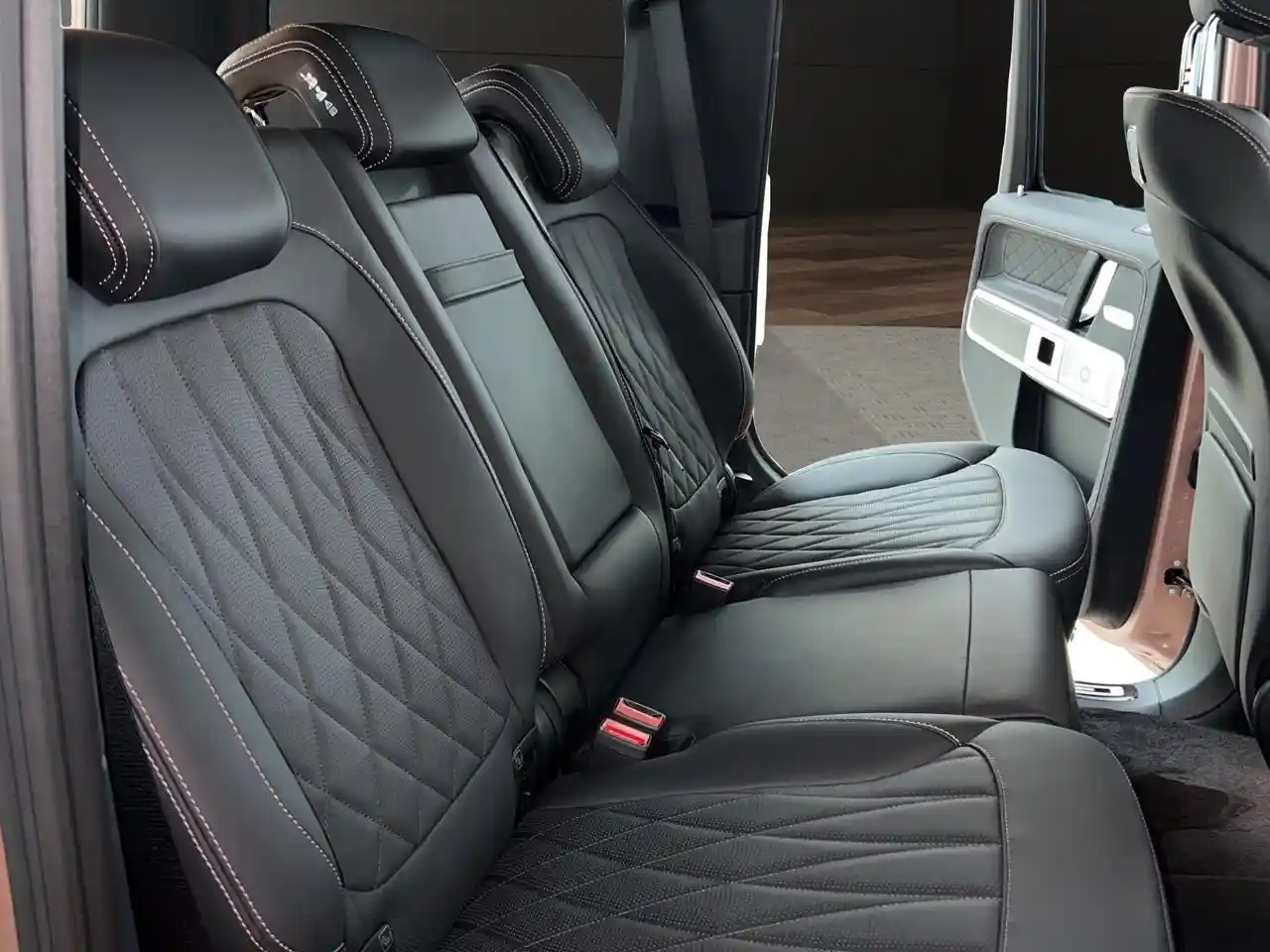 Mercedes-Benz G 500