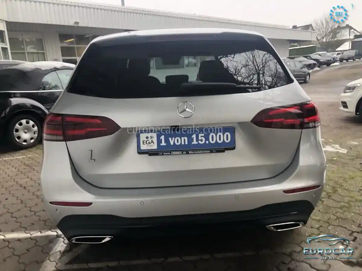 Mercedes-Benz B 200