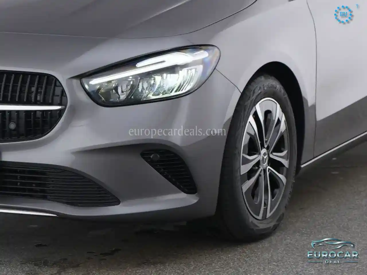 Mercedes-Benz B 180