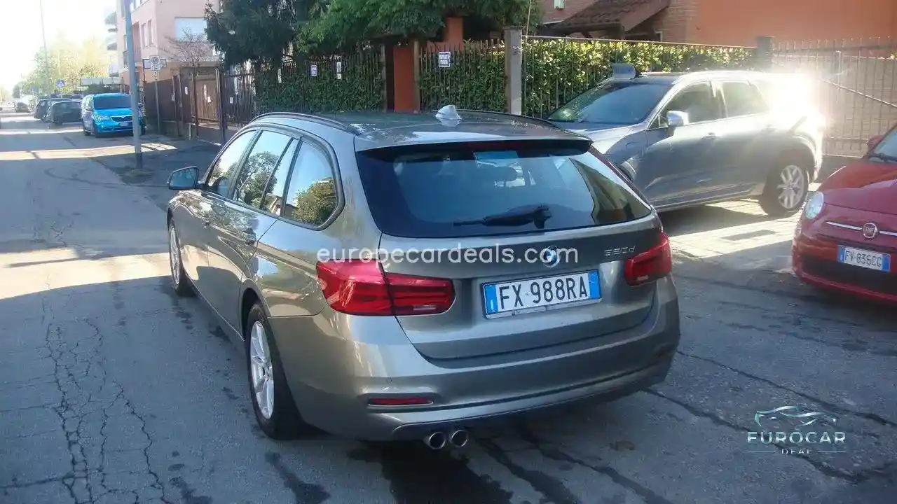 BMW 320